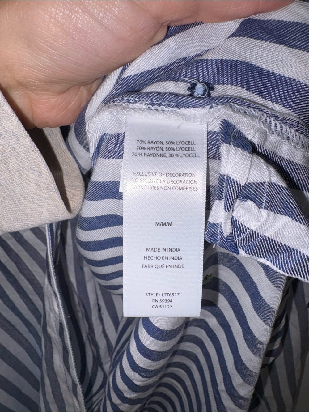 BeachLunchLounge Striped Button-Down Shirt in Navy and White NWT floral medium - Picture 5 of 6